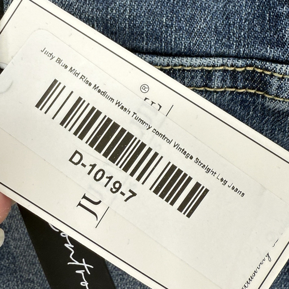 Judy Blue Mid Rise Tummy Control Straigh Leg Jeans Raw Hem NWT 7/28 30” Inseam - Picture 9 of 10
